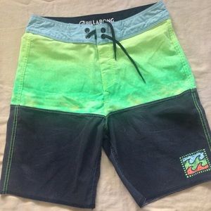 Billabong short
